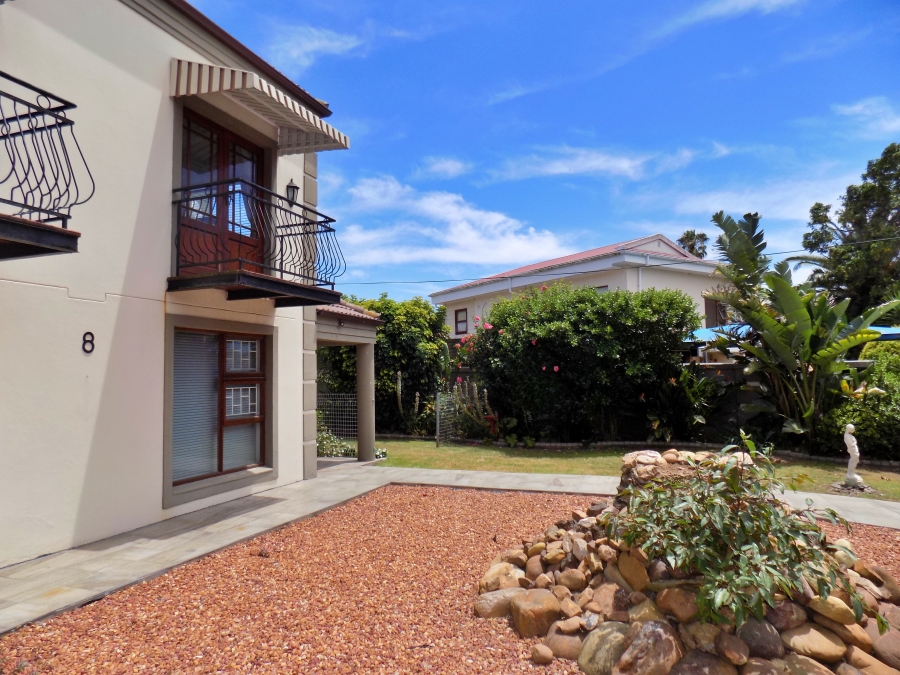 4 Bedroom Property for Sale in Bergsig Western Cape